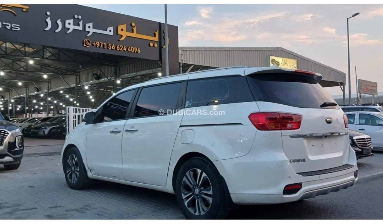 Kia Carnival EX Kia Carnival 2019 diesel