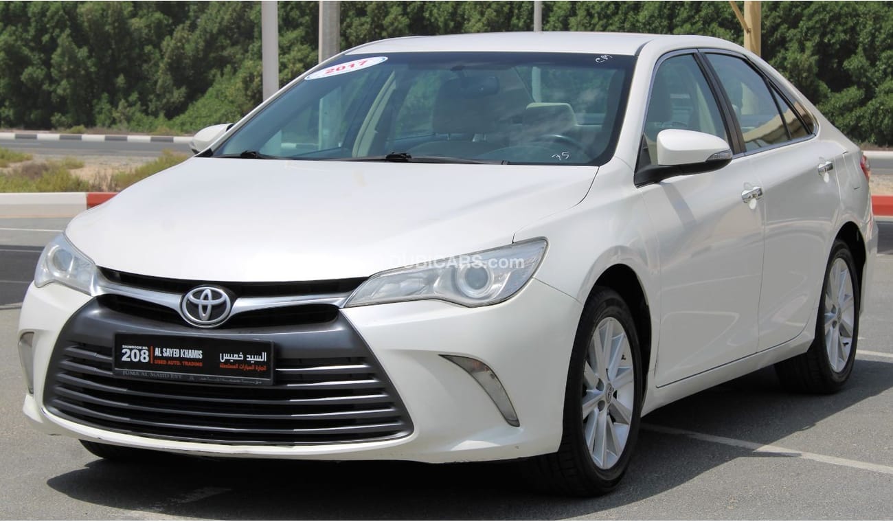 Toyota Camry Toyota Camry 2017 GCC No. 2 in excellent condition without accidents, very clean from inside and out