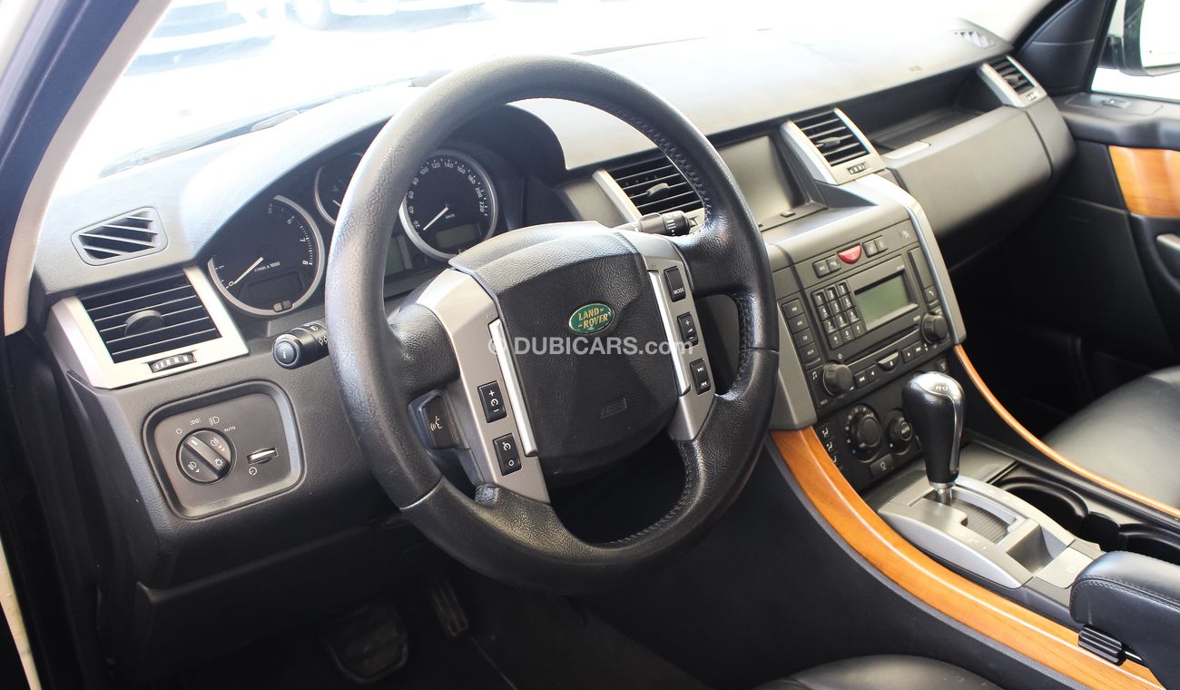 Gulf Rang Rover Used Land Rover Range Rover Sport 2010 model Gulf specs clean car ...