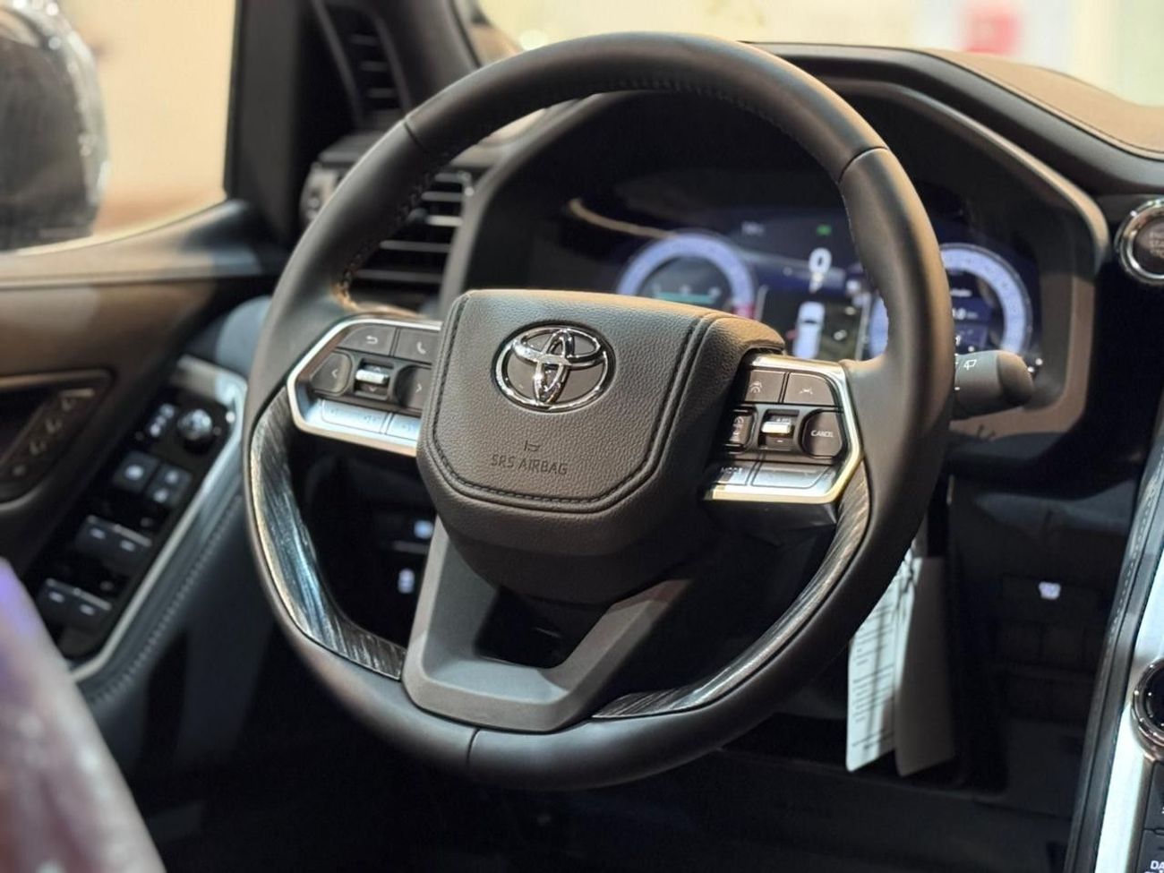 Toyota Land Cruiser TOYOTA LC300 VXR - 3.5L - PET - AT - FULL OPTION - 2026 MY ( OMAN )