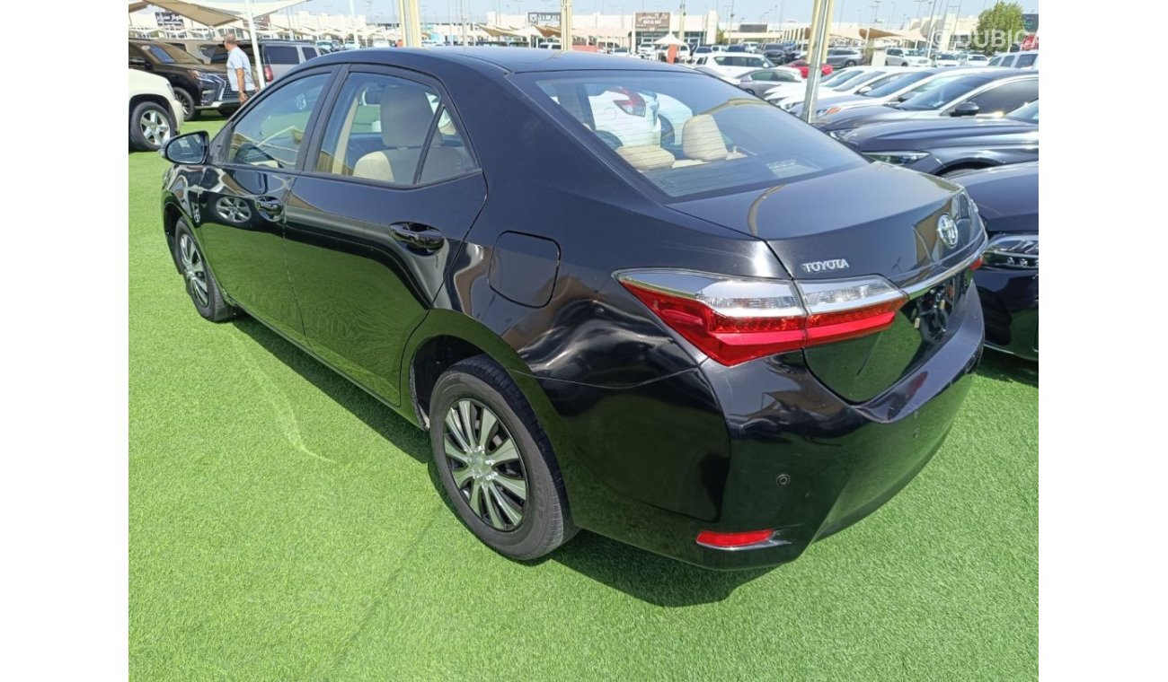 Toyota Corolla XLI Pre-owned Toyota Corolla for sale in Sharjah. White 2019 model, available at Rebou Najd Used Car