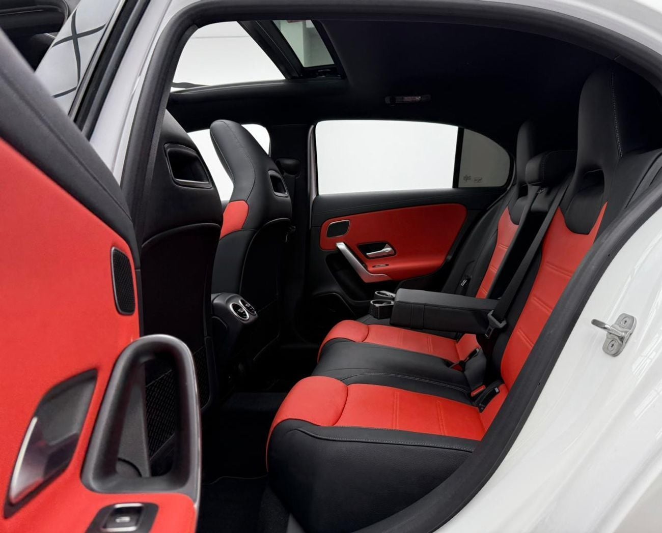 Mercedes Benz A45 4MATIC+ 2025 Mercedes-Benz A45 S AMG ,EMC Warranty+Service Contract ,GCC