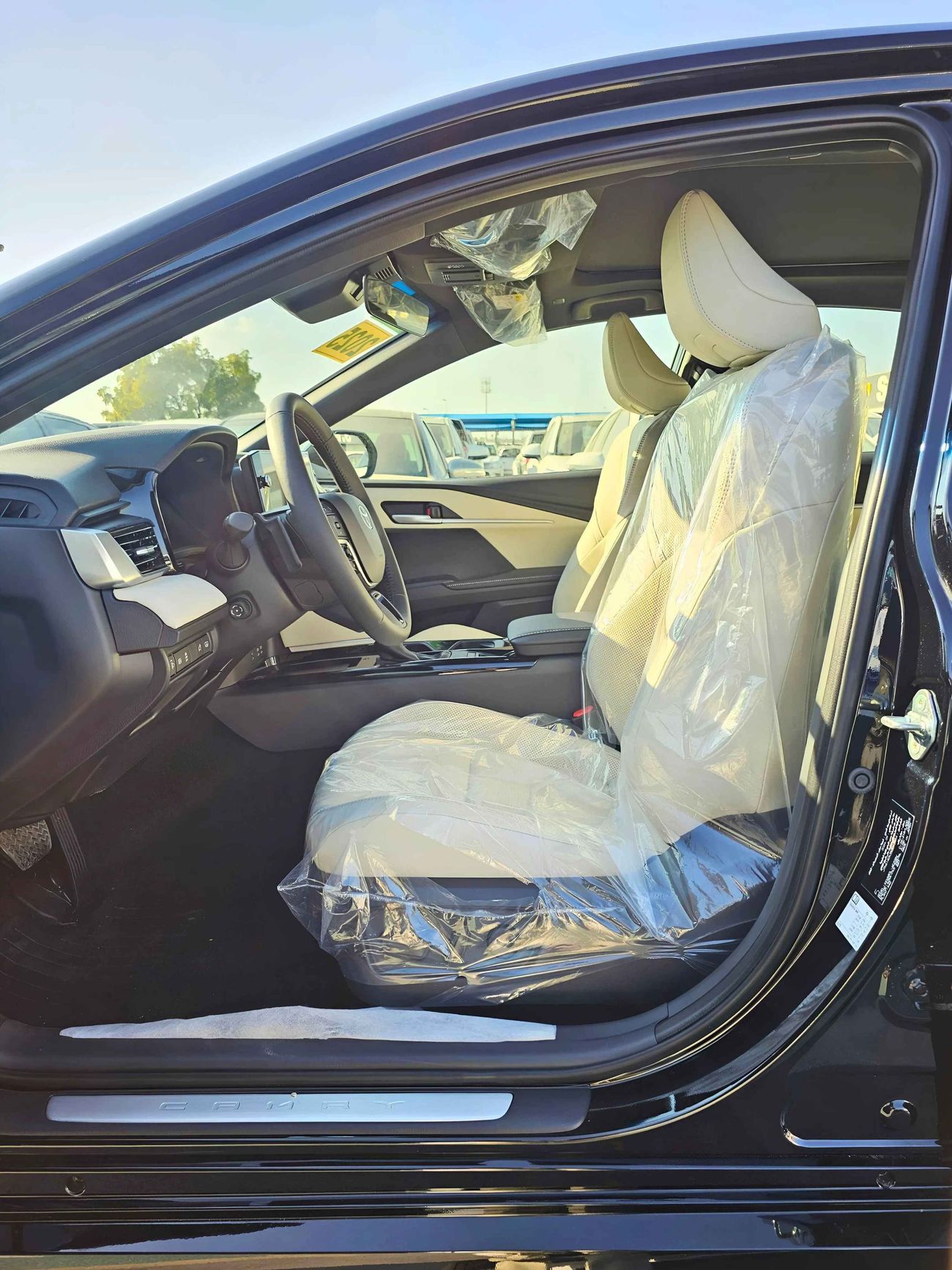 Toyota Camry GLE 2.5L V4 PETROL / RADAR / PWR SEATS / BLIND SPOT WITH PANORAMIC (CODE # GLE)