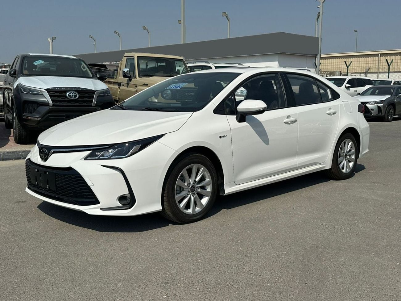 Toyota Corolla STD (NON GCC) 1.8 HYBRID, LEATHER SEAT, CRUISE CONTROL, SUNROOF MODEL 2025