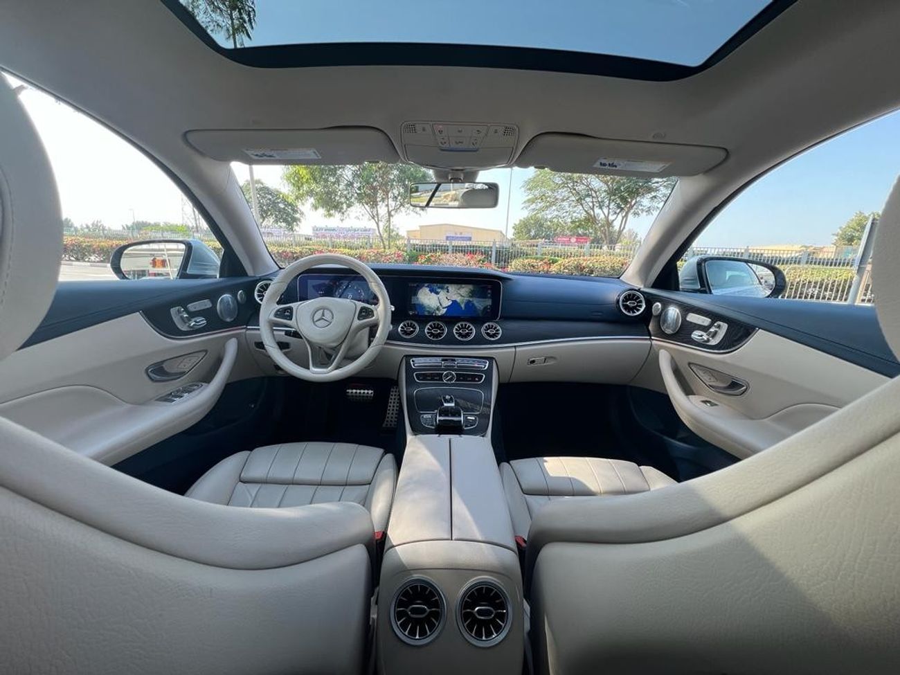 Mercedes-Benz E 400 Coupe MERCEDES BENZ E400 AMG 2018 COUPE FULL OPTIONS TOP OF RANGE WITH DEALER WARRANTY