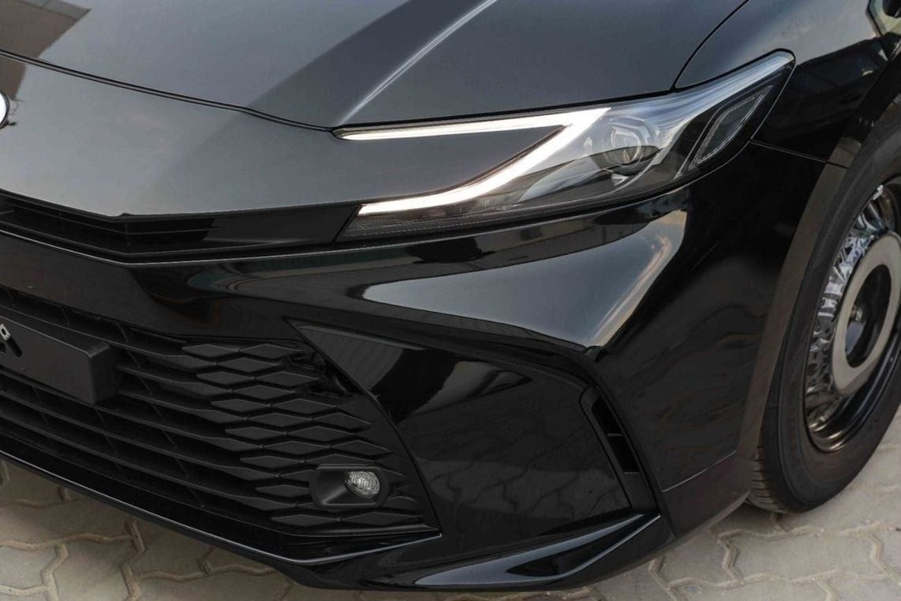 Toyota Camry 2025 TOYOTA CAMRY LE 2.5 Hybrid - ATTITUDE BLACK inside BEIGE | Export Only