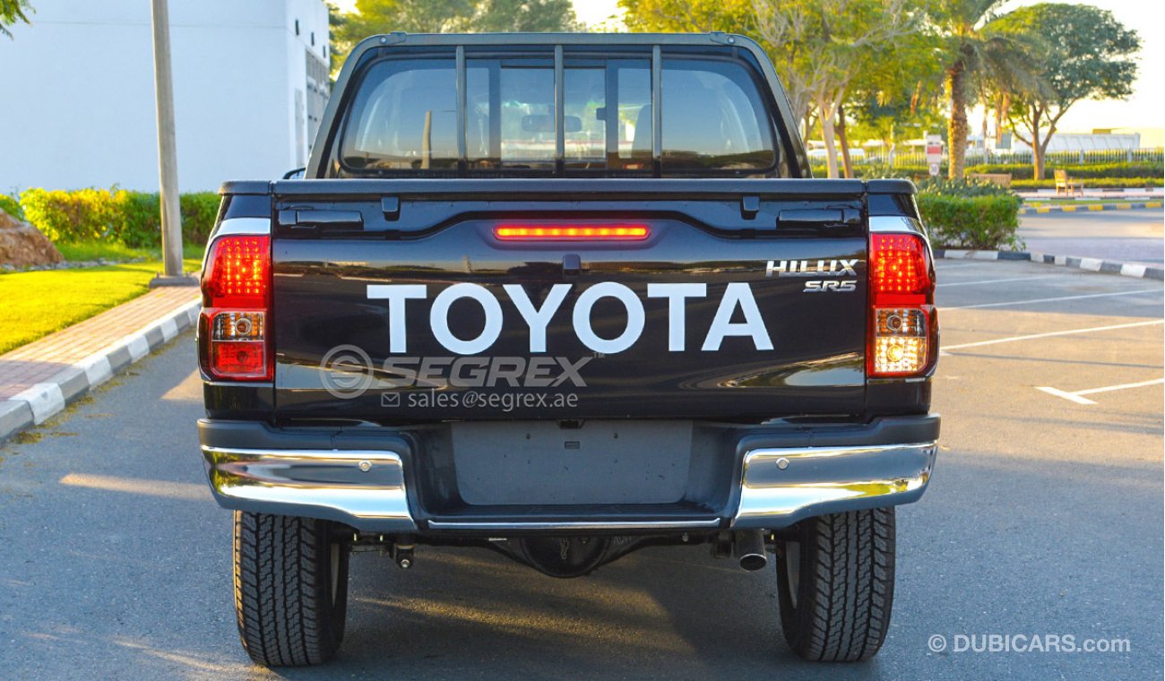 Toyota Hilux 2.4 DOUBLE CABIN 4x4 POWER WINDOWS MANUAL AND AUTO GEAR ALL COLORS AVAILABLE
