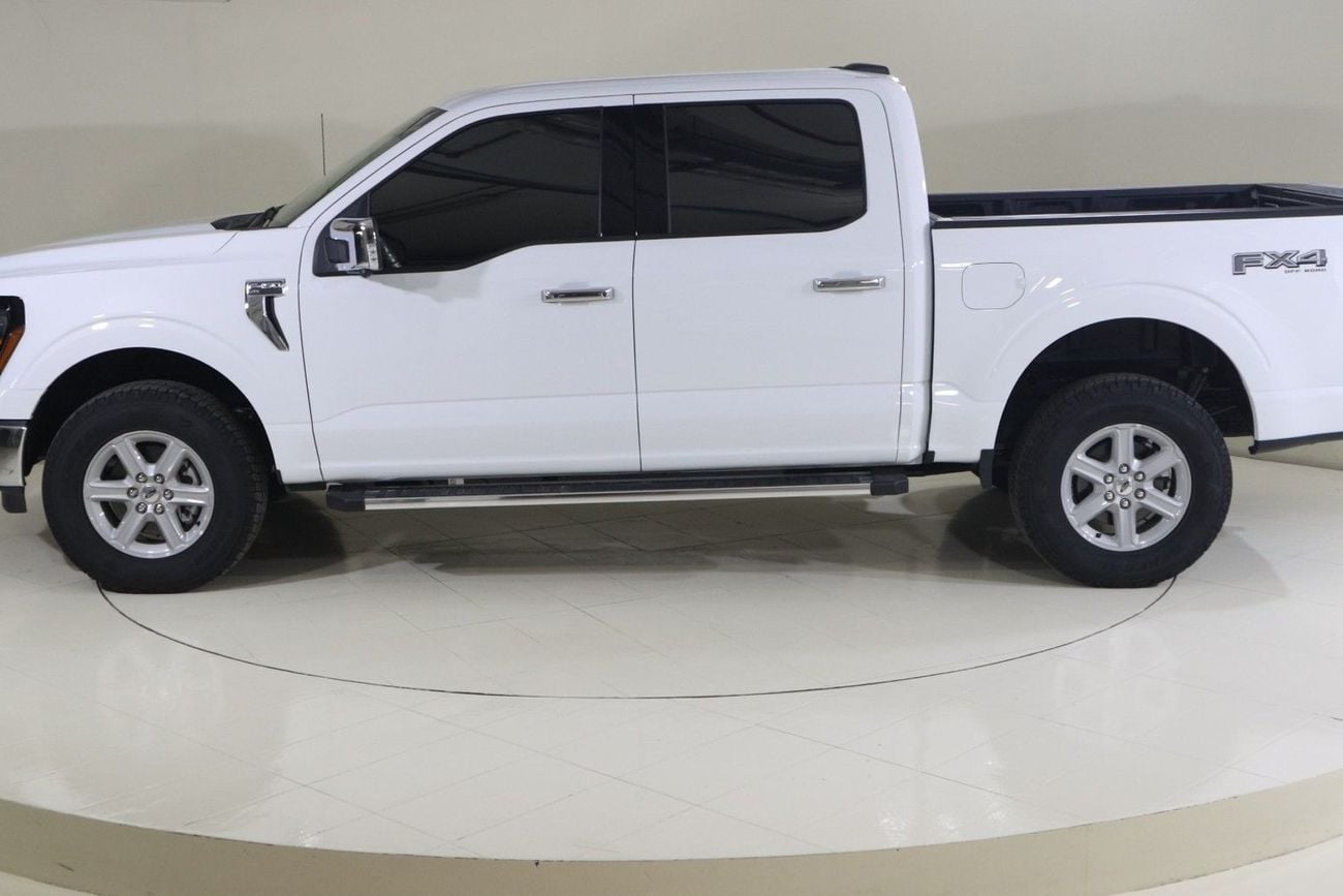 Ford F-150 XLT CREW CAB /F1-1325S/AL TAYER MOTOROS/ AL QOUZ SHOWROOM