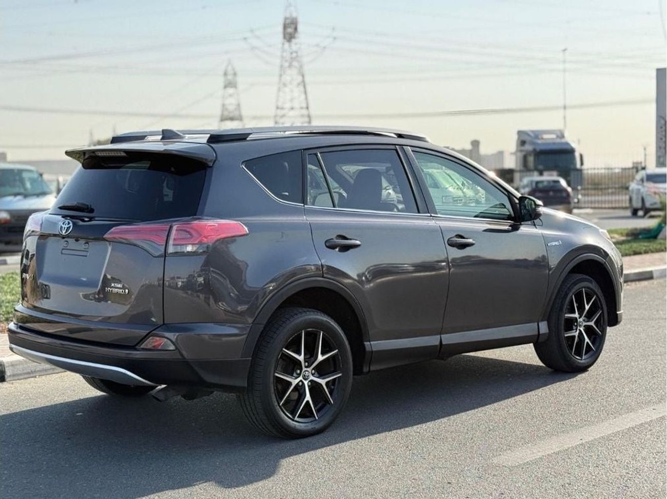 Toyota RAV4 Hybrid TOYOTA RAV4 SE Full Option