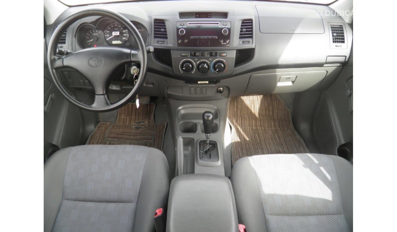 Toyota Hilux 2.7 2014 automatic