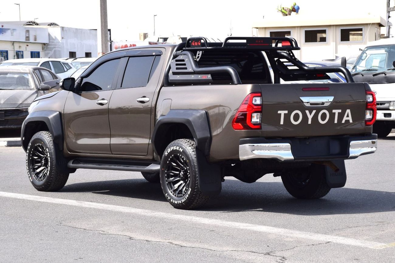 تويوتا هيلوكس 4X4 Diesel 2.8L RHD (Export Only)