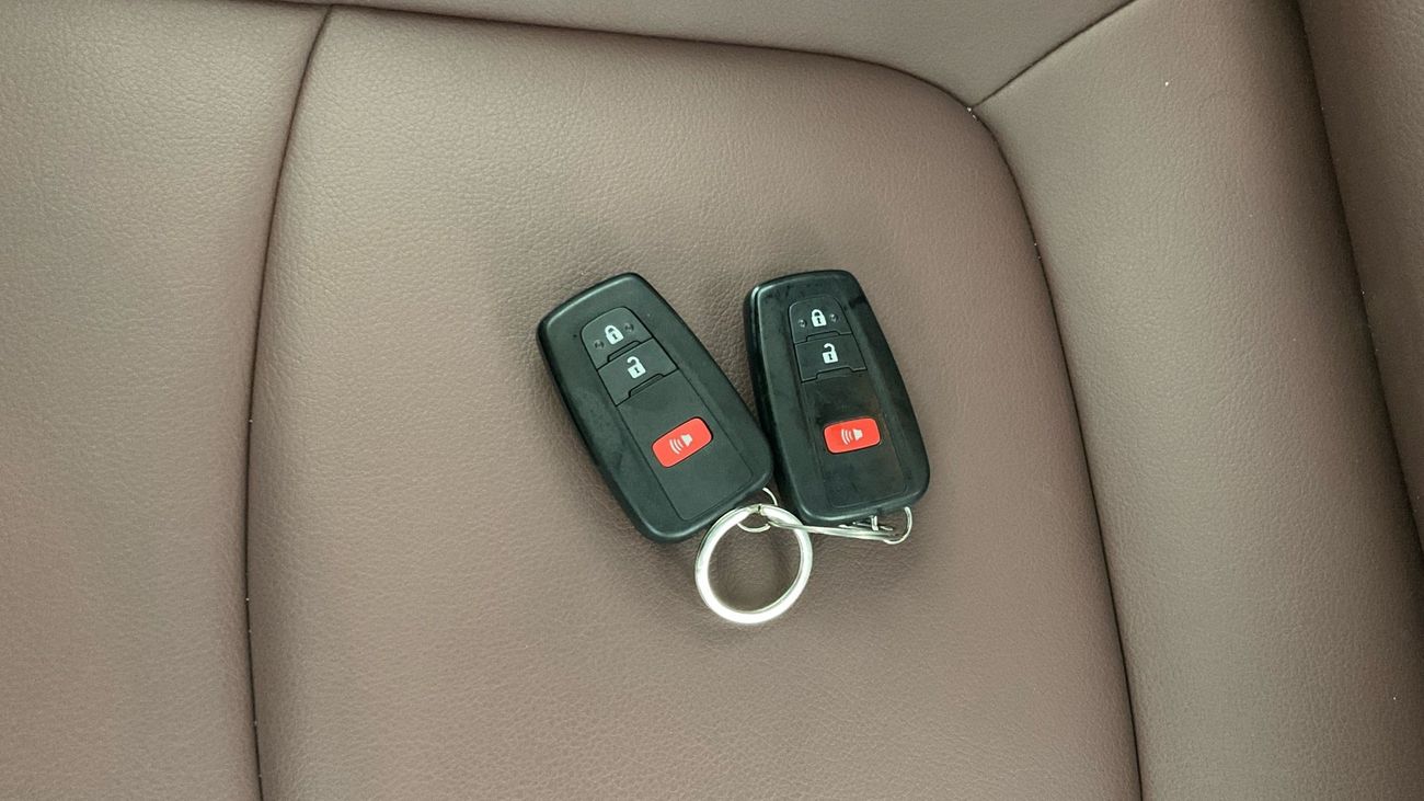 Toyota Corolla Cross 1.8L GLI (HEV) GLI | Guaranteed Warranty | 0 Down Payment