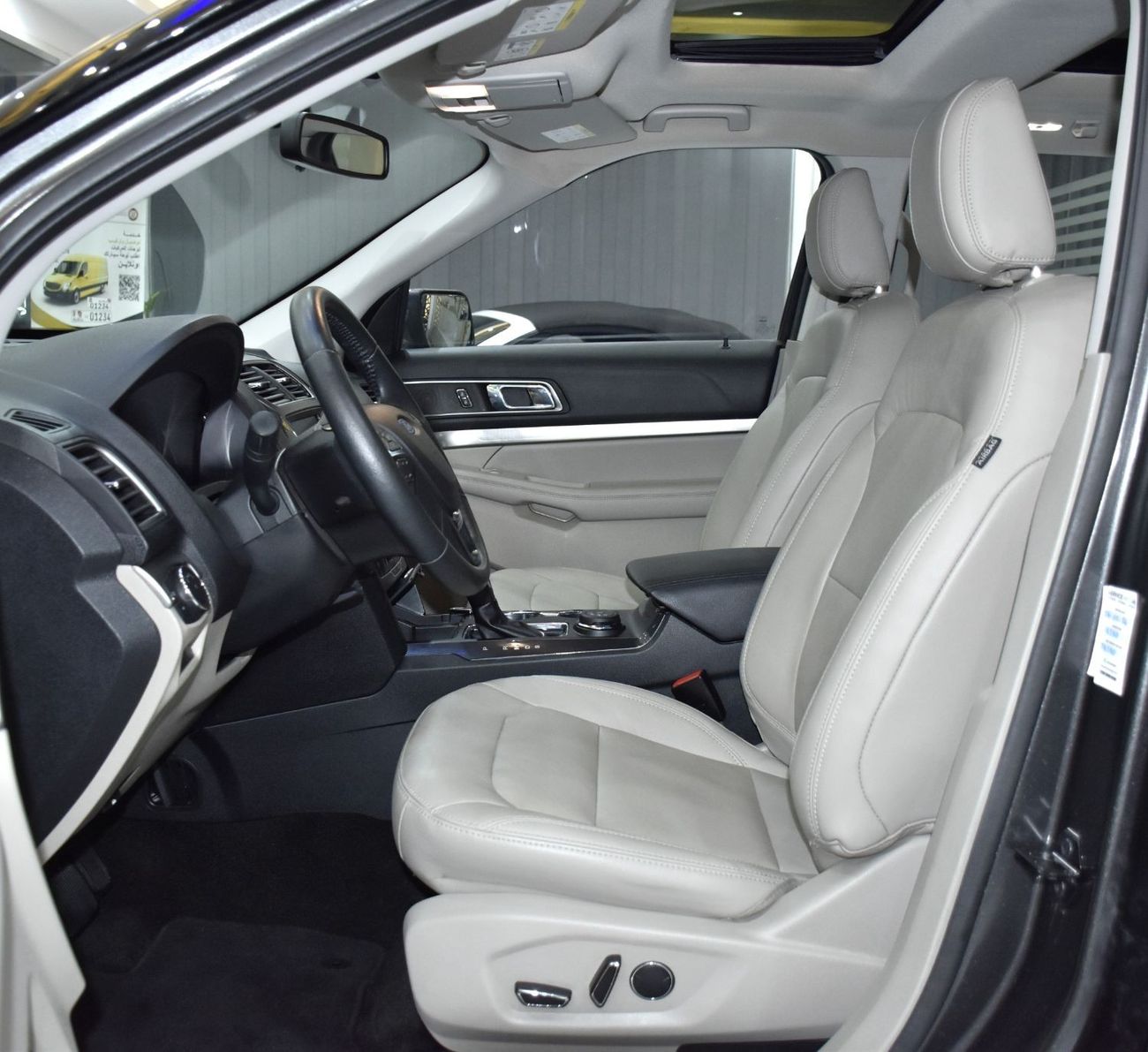 فورد إكسبلورر EXCELLENT DEAL for our Ford Explorer XLT 4WD ( 2018 Model ) in Grey Color GCC Specs