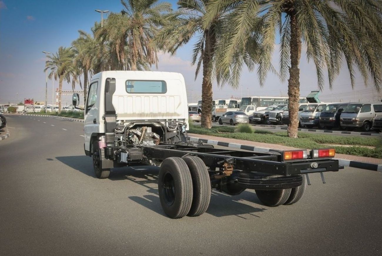 ميتسوبيشي فوسو كانتير Canter 2023 4.2L M/T 4x2 Diesel Short Chassis | 100L Fuel Tank | POWER STEERING