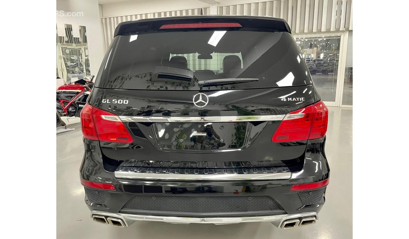 مرسيدس بنز GL 500 V8 .. GCC .. FSH .. Top Range .. Perfect Condition .. AMG