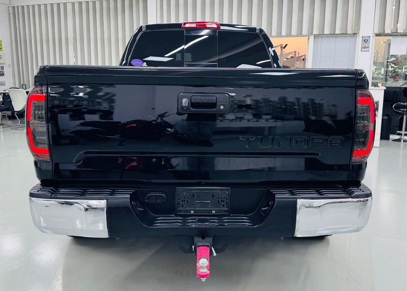 Toyota Tundra Std 5.7L