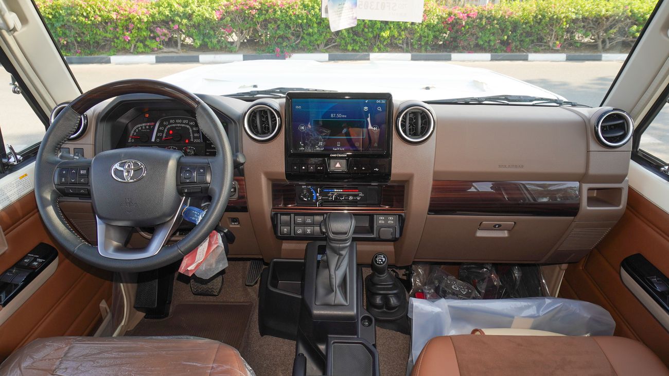 Toyota Land Cruiser 70 LX 4.0L V6 A/T