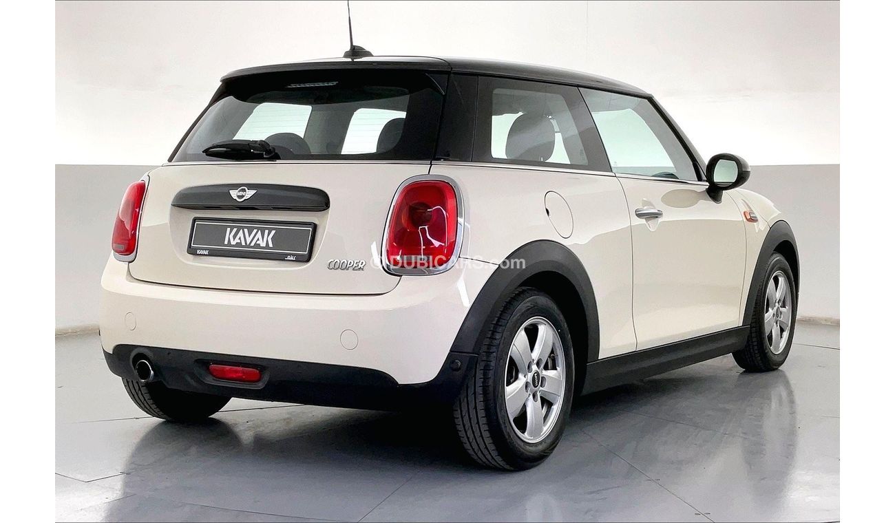 Used Mini Cooper Cooper 2016 for sale in Dubai - 673980