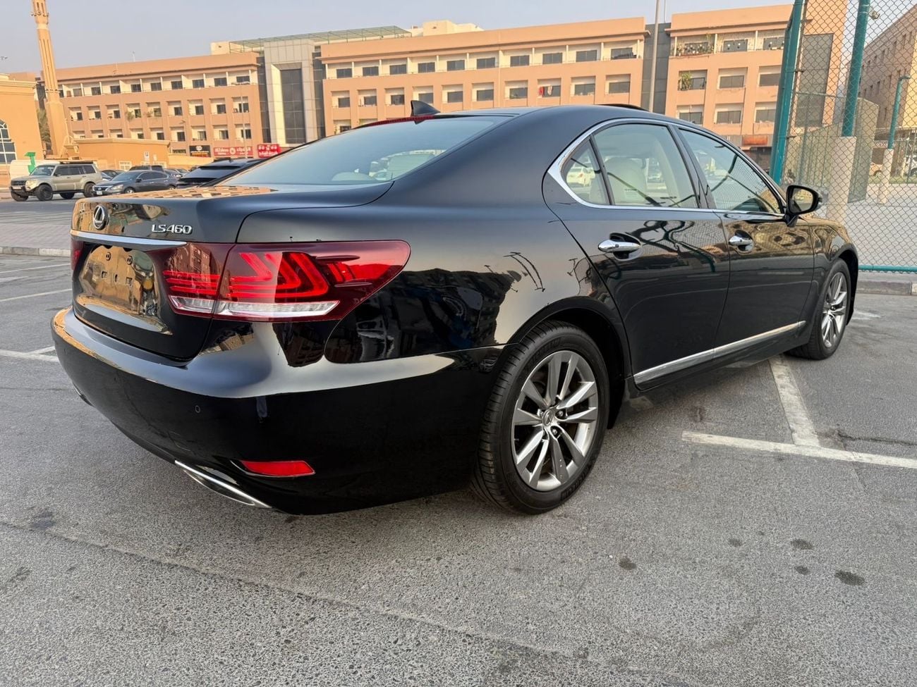 Lexus LS460