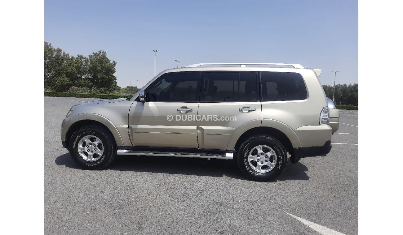 Mitsubishi Pajero Mitsubishi pajero 2007 g cc full automatic