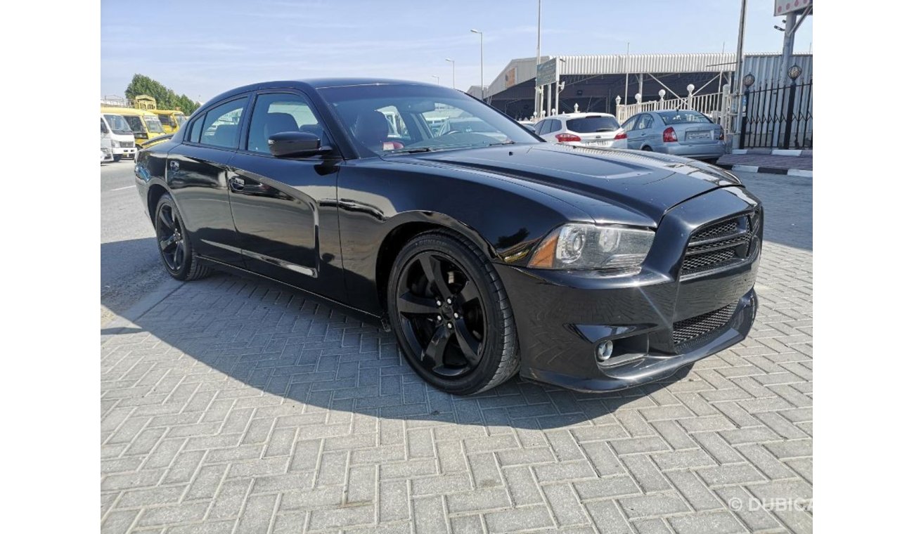 Dodge Charger Dodge Charger Hemi 5.7 2014 in excellent condition