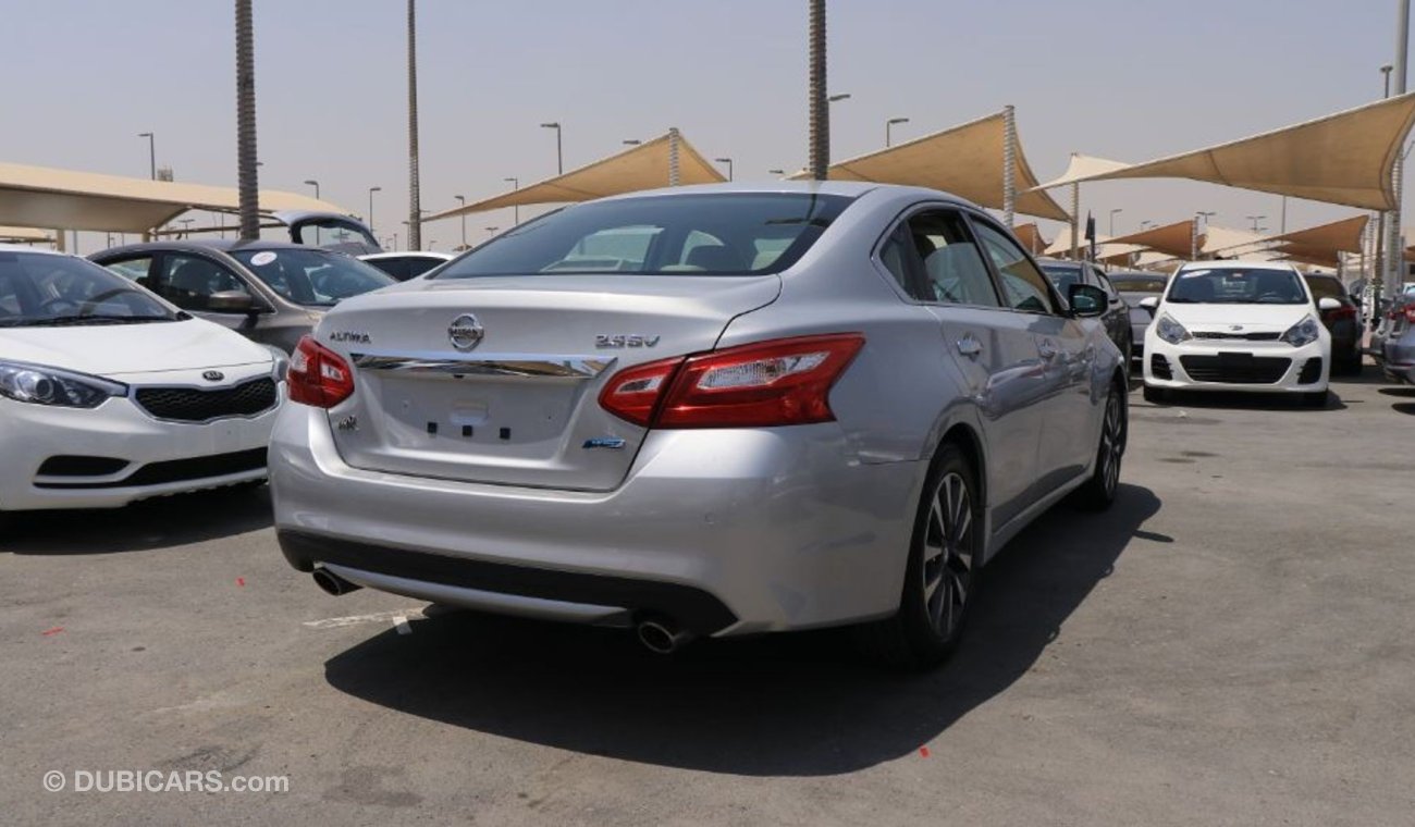 Nissan Altima 2.5 SV