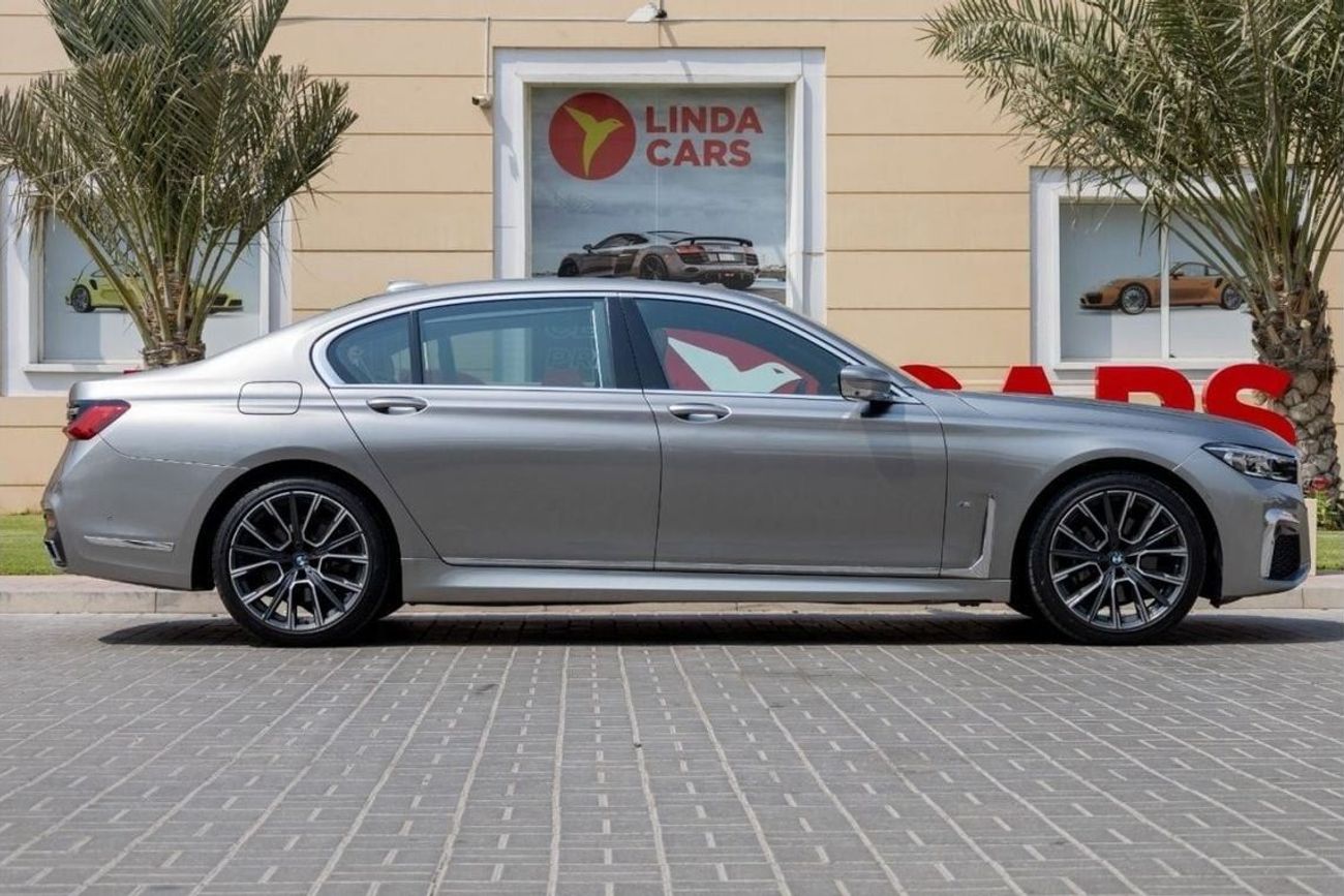بي أم دبليو 730Li BMW 730Li M-Sport 2020 GCC under Warranty with Flexible Down-Payment.