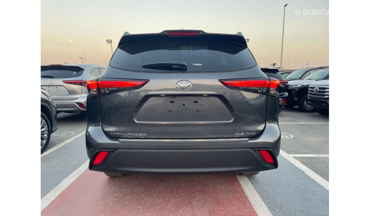 تويوتا هايلاندر XLE 2.4L TURBO CANADIAN SPEC 2023 MODEL