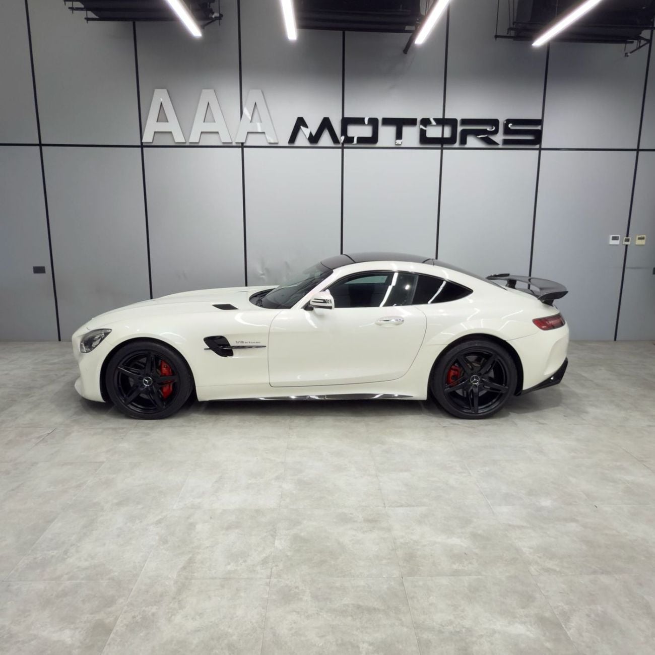 Mercedes-Benz AMG GT S Japan Specs | No Accidents | Low Mileage