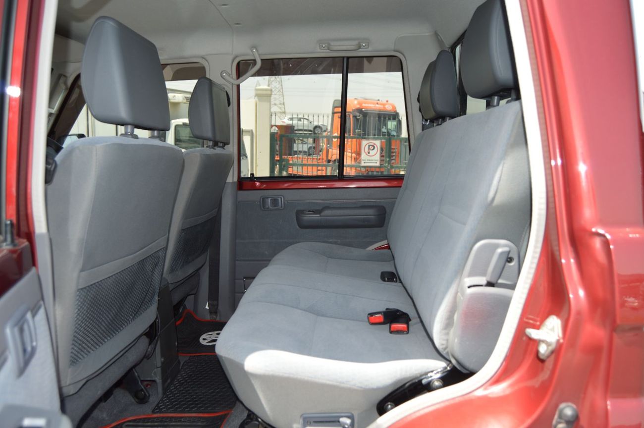 تويوتا لاند كروزر بيك آب Double cabin 4.5L, perfect inside and outside