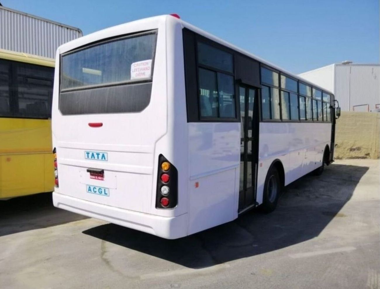 تاتا ستاربس 62 seater double door