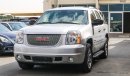 GMC Yukon GMC YOUKAN DENALI 2012 Gcc Specefecation Very Clean Inside And Out Side Without Accedent No Paint Fu