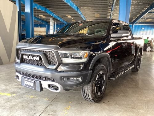 رام 1500 Rebel Crew Cab + | شامل الضمان | 0 ﺪﻔﻋﺓ ﺃﻮﻟﻯ