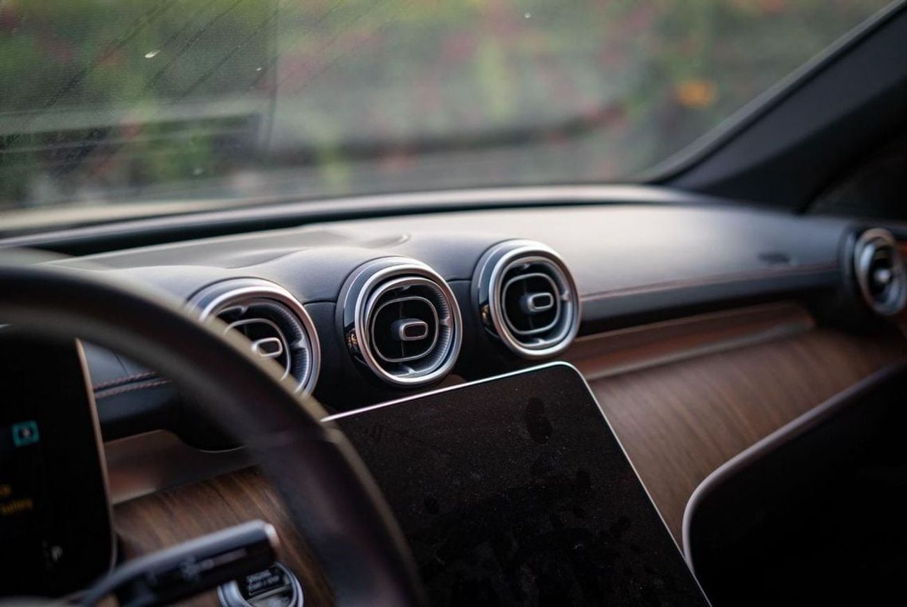 مرسيدس بنز C 300 C300 2.0-liter Inline-4 Turbo Engine 2022YM