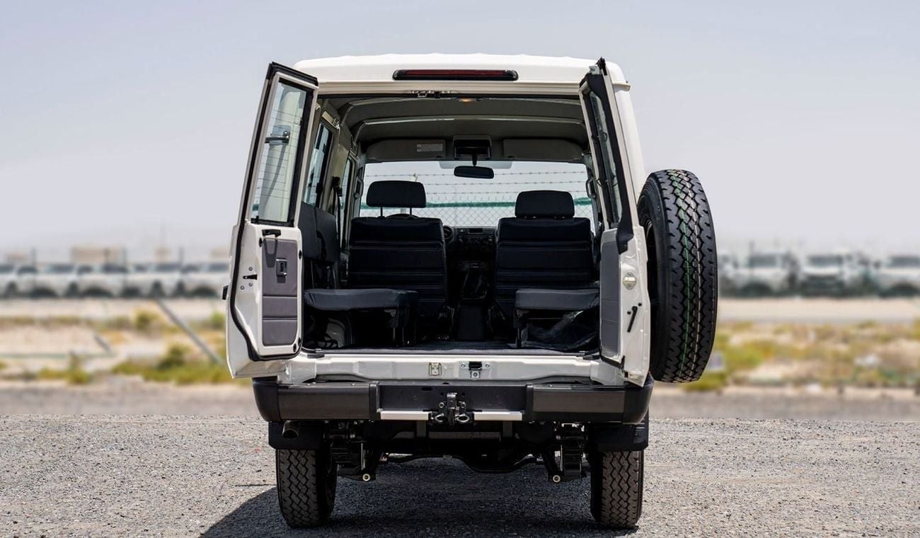تويوتا لاند كروزر 70 LC78 2.8L AT DIESEL 3DOOR 2024