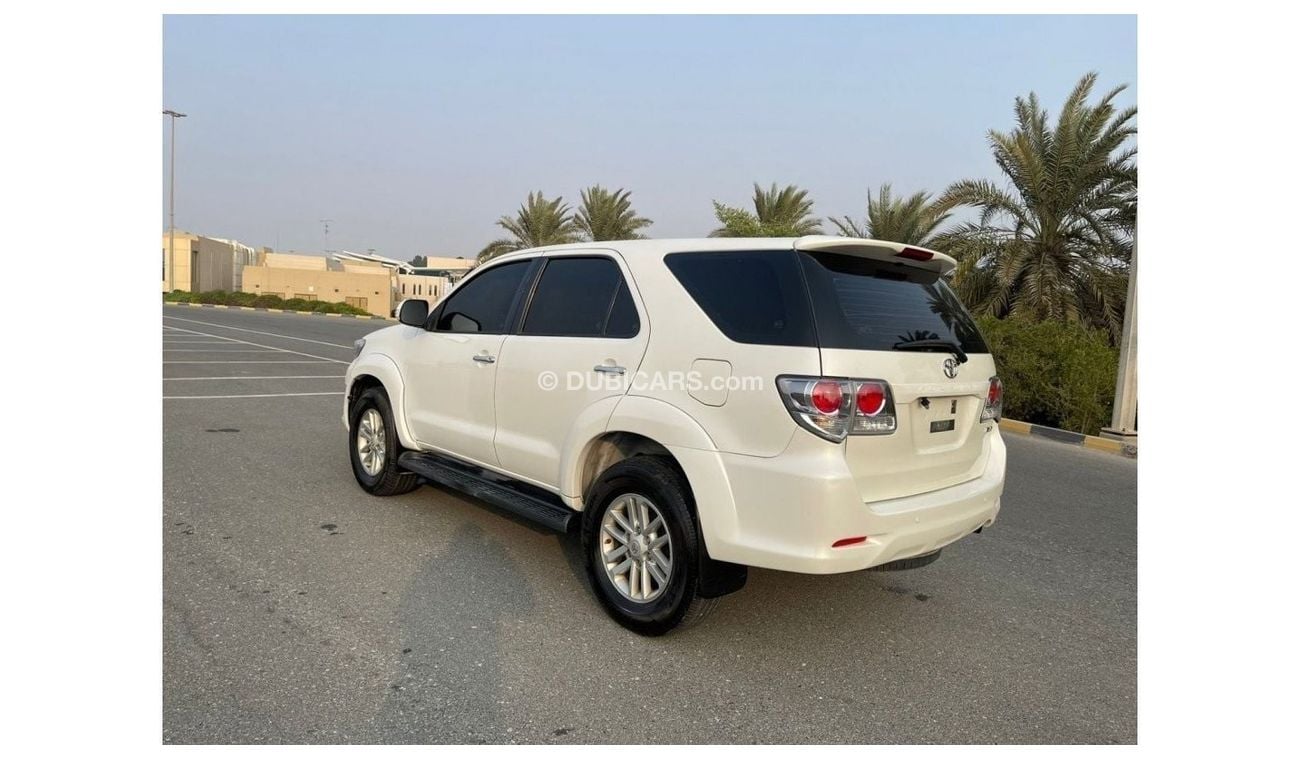 Toyota Fortuner EXR TOYOTA FORTUNER  (GCC  _ SPEC) - mobile 2015 - VERY GOOD CONDITION