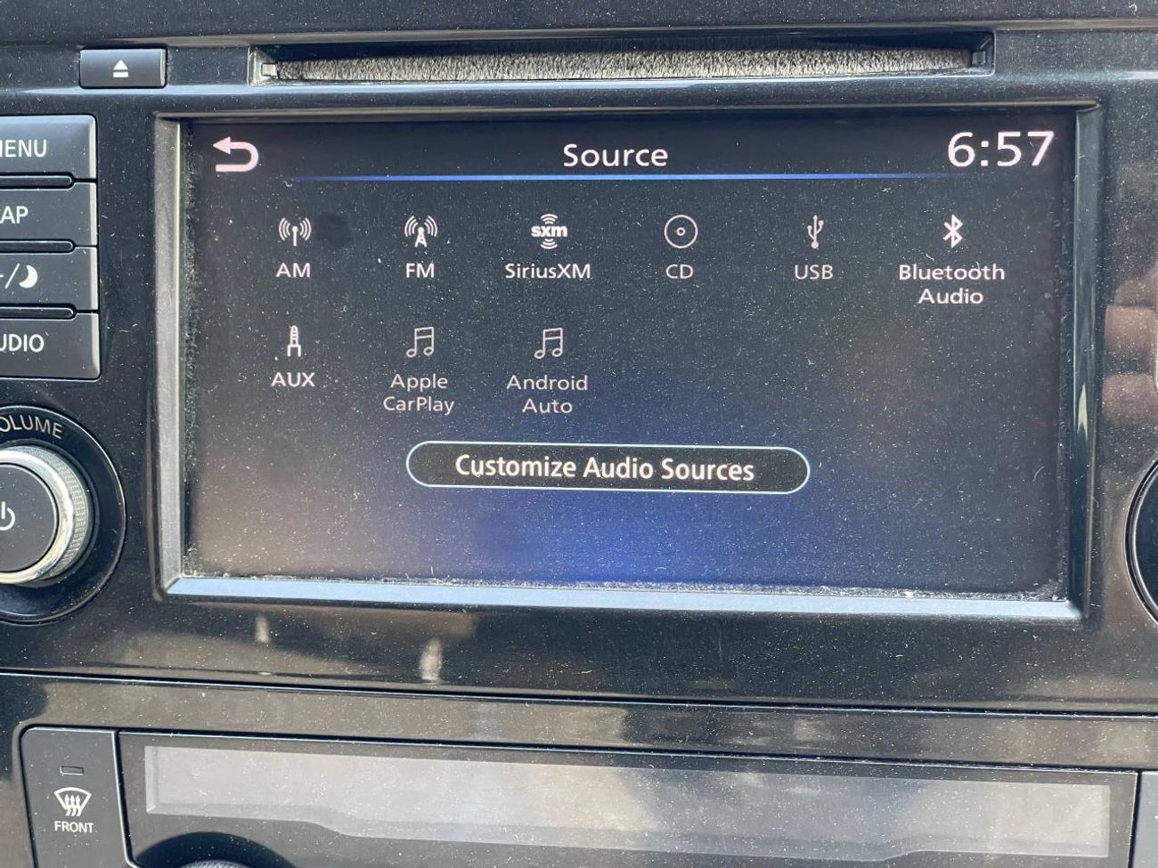 نيسان روج SL / AWD / 2.5 V4 / فتحة سقف بانورامية / كاميرا 360 درجة / رادار / نظام صوت BOSE