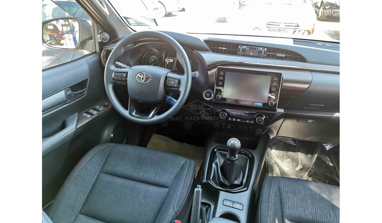 Toyota Hilux 2.8L Diesel, Manual Gear Box, DVD Camera, Parking Sensors (CODE # THAD04)