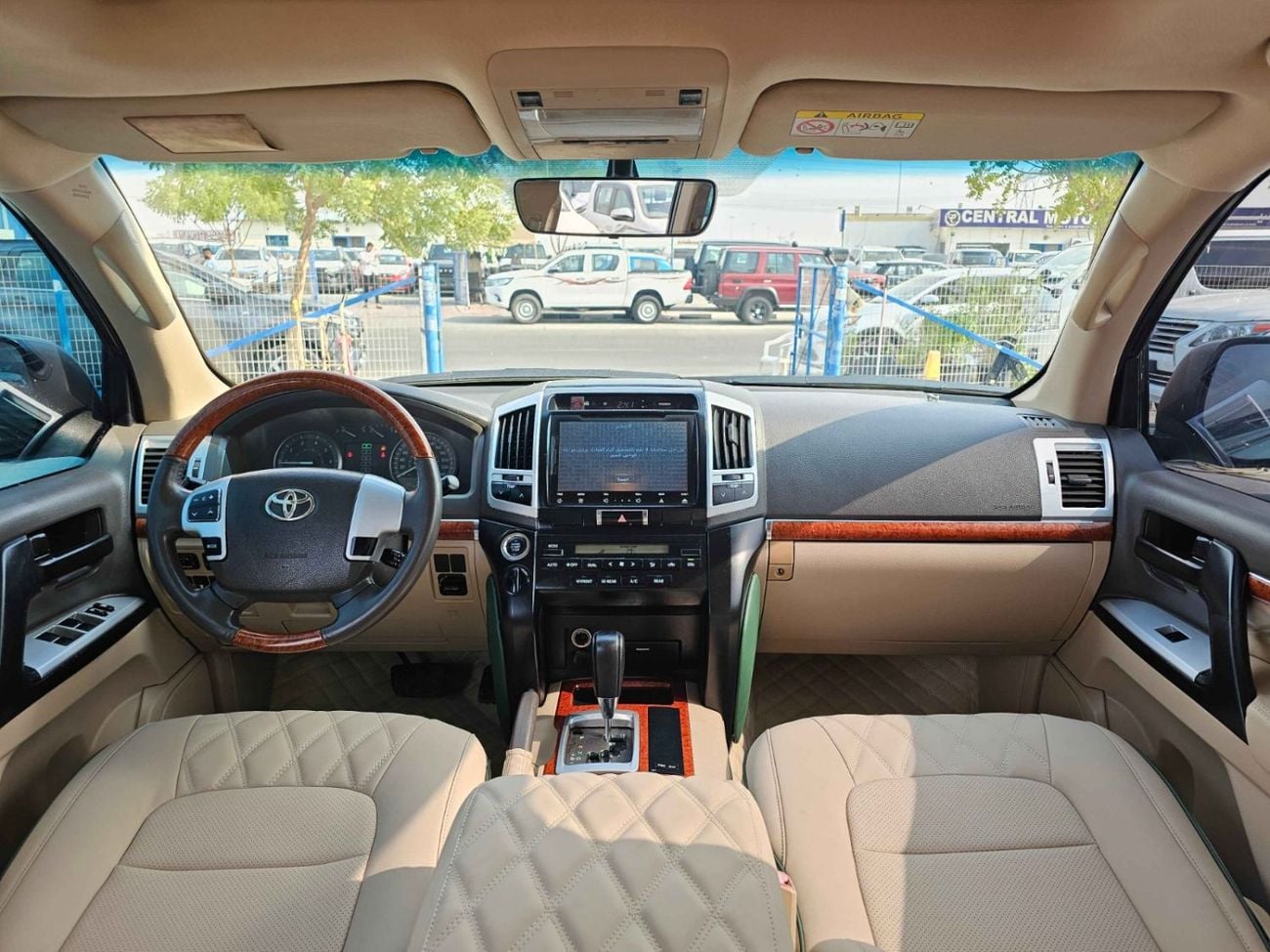 تويوتا لاند كروزر Toyota landcruise 2015 Model Modified 2024 Model V8 4.5 petrol Engine Colour Green Transmission Auto