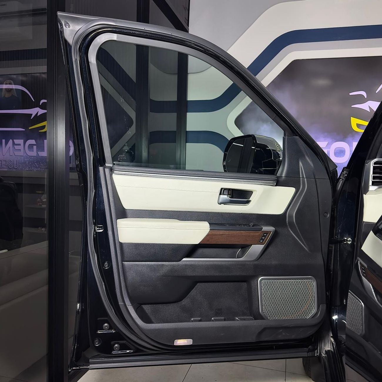 Toyota Sequoia Capstone hybrid