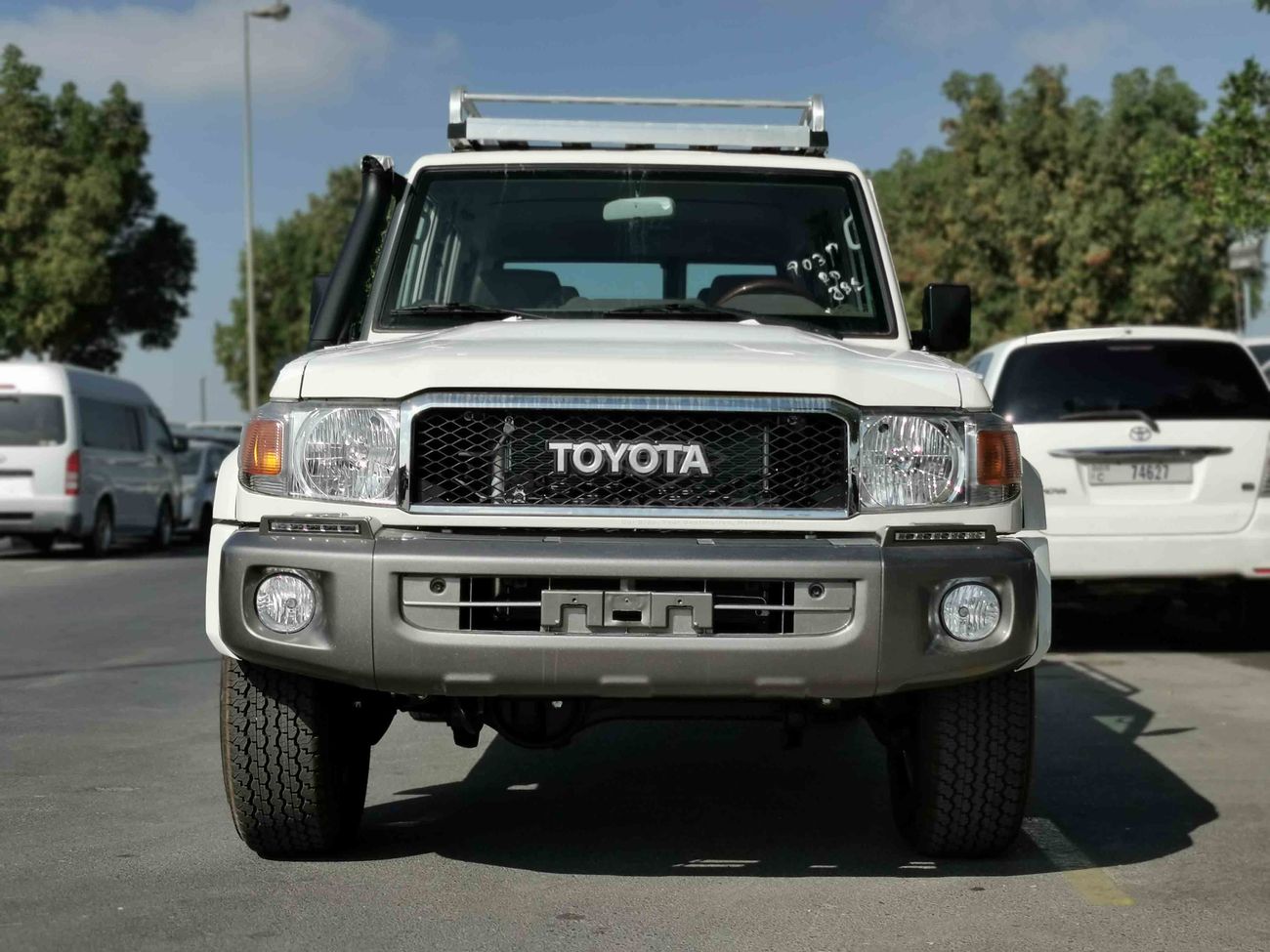 تويوتا لاند كروزر 70 4.2L Diesel, V Grade, Full Option (CODE # LX7602)