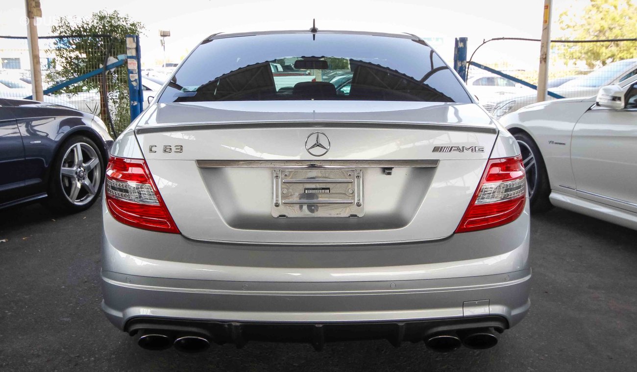 Mercedes-Benz C 63 AMG