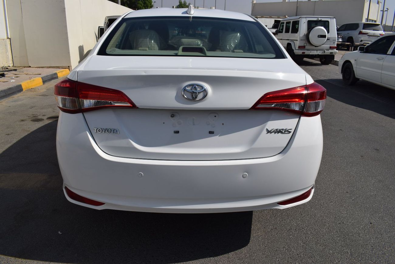 تويوتا يارس 