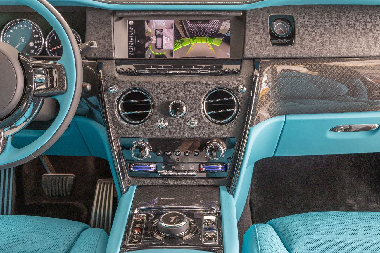 رولز رويس كولينان Rolls Royce Cullinan Black Badge | 2024