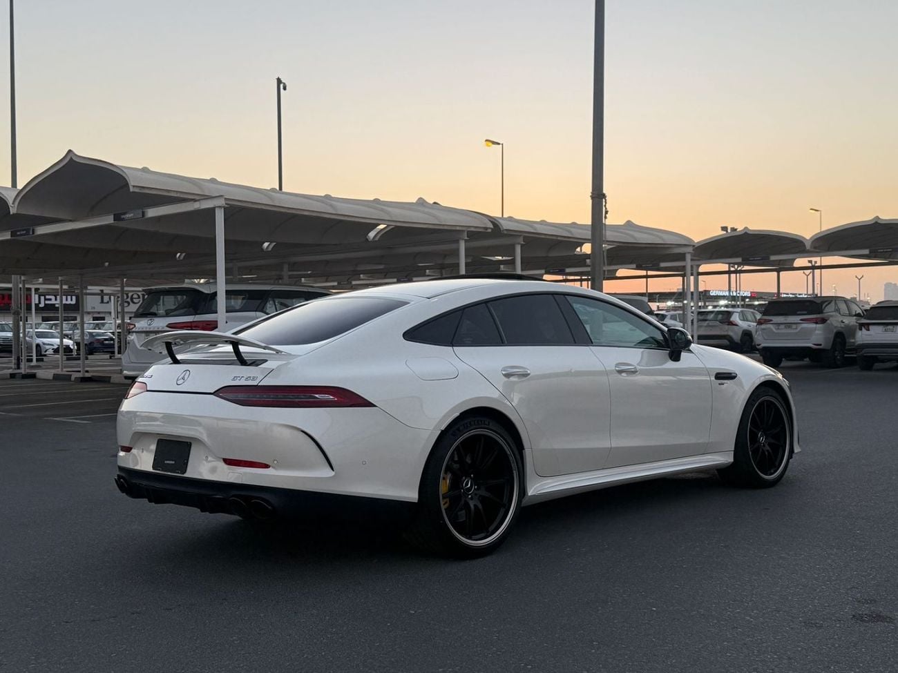 مرسيدس بنز ايه ام جي جي تي 53