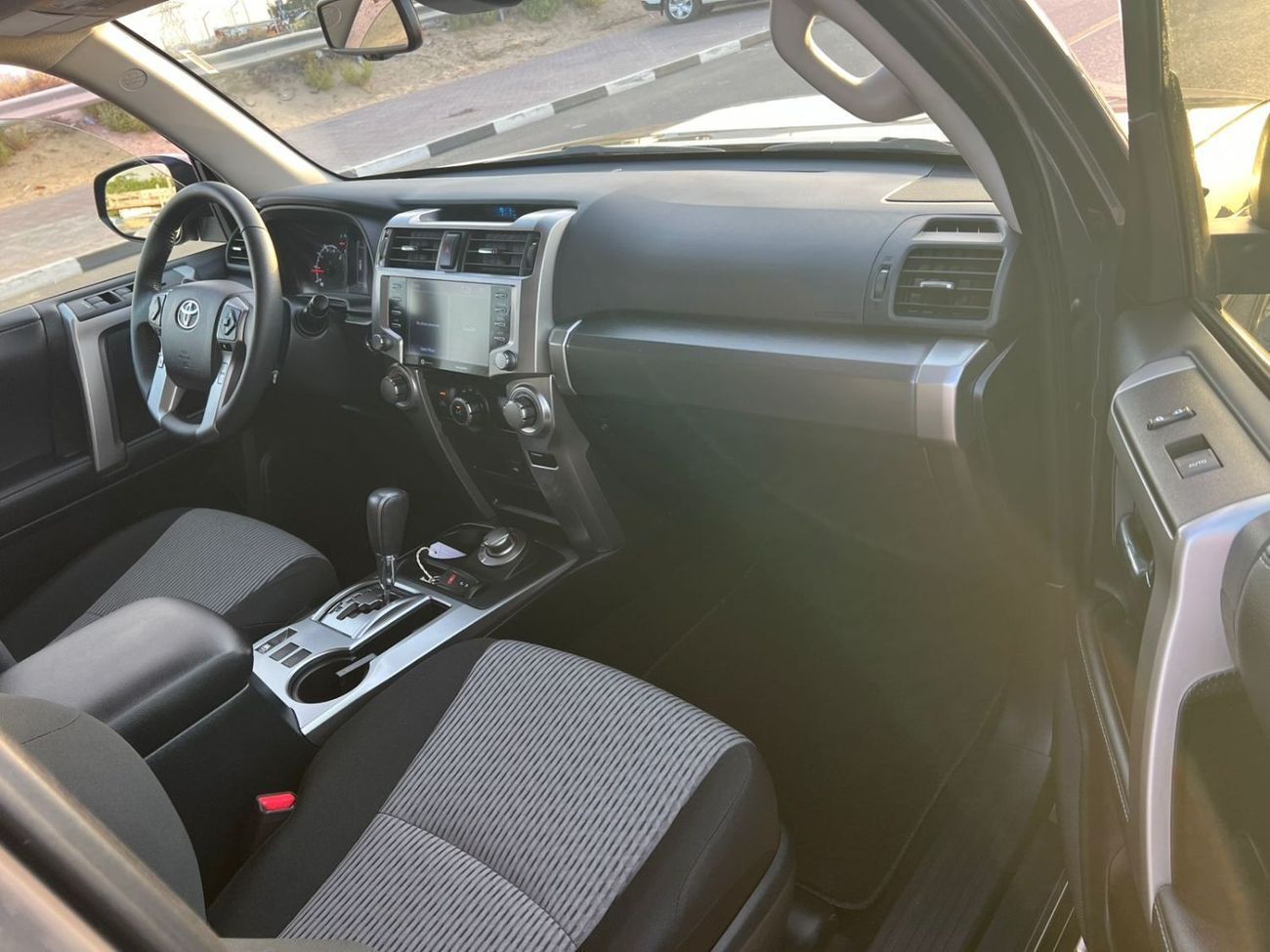 تويوتا Runner4 2024 TOYOTA 4Runner SR5 - Push Start - Electric Seats - Rear Camera - 4wheel 4X4 -