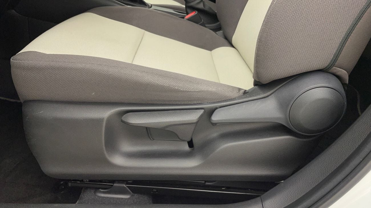 تويوتا كورولا XLI 1.6 | بدون دفعة مقدمة | اختبار القيادة في المنزل