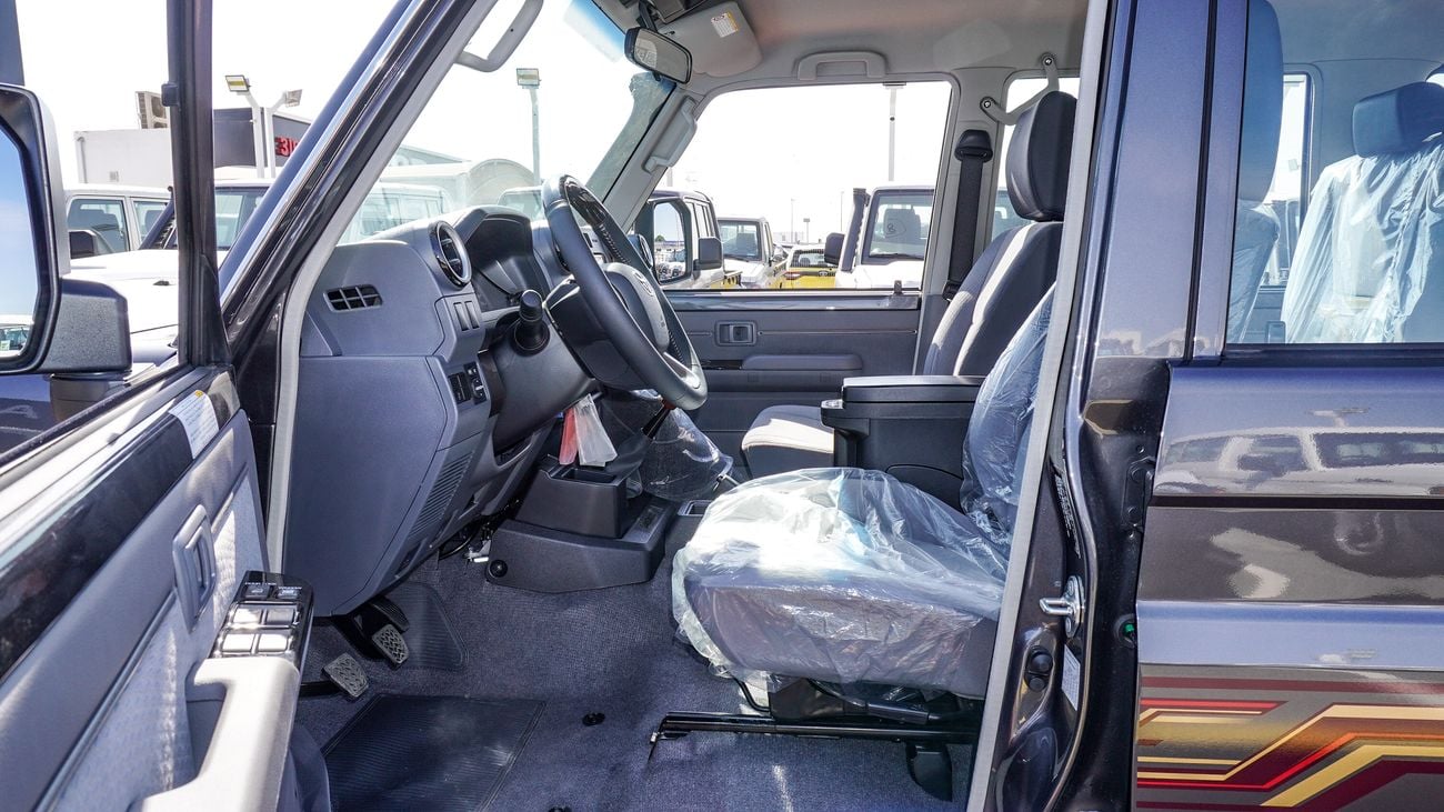 تويوتا لاند كروزر 70 LX 4.5L V8 Diesel M/T