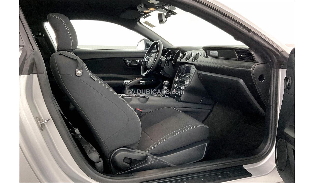 Ford Mustang Standard