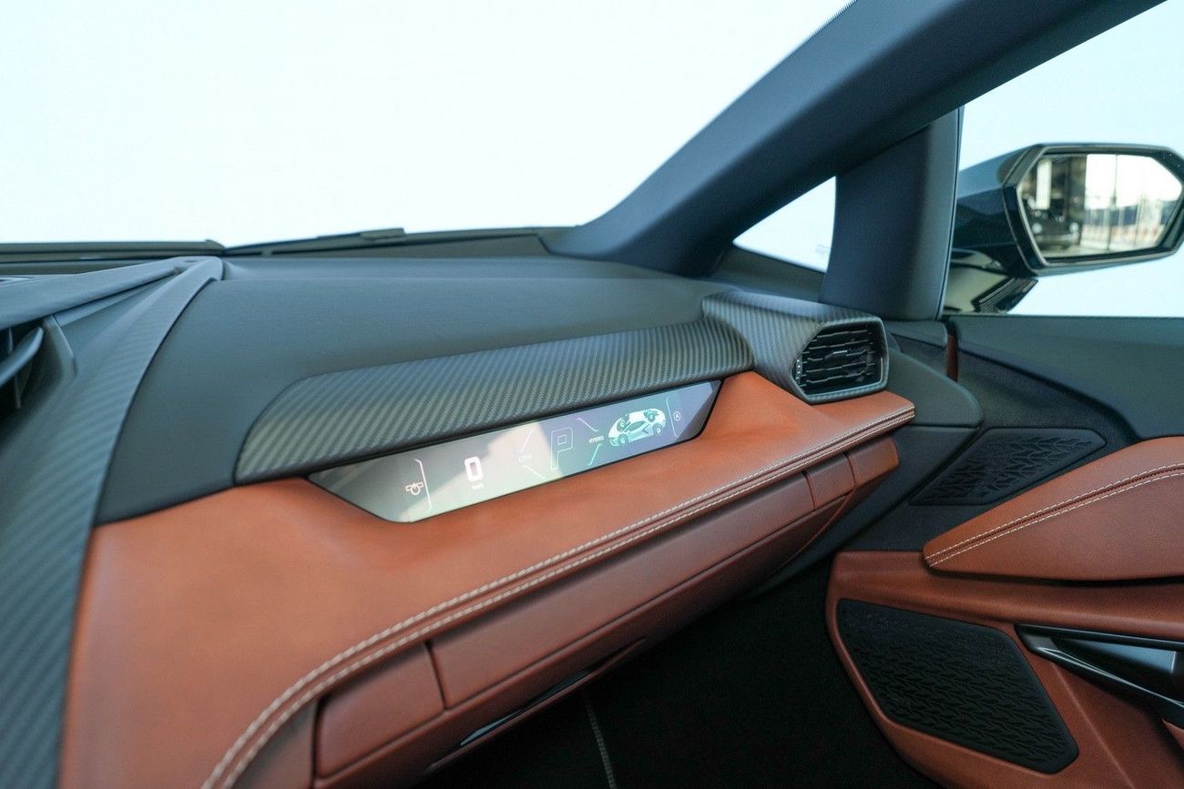 لامبورغيني ريفويلتو STANDARD